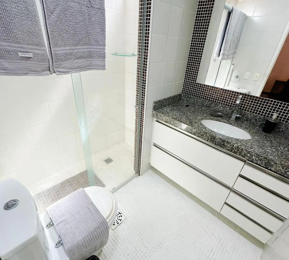 Apartamento A 300M Beira Mar-Meireles! Servico Diario E Wi-Fi 650Mb! Fortaleza